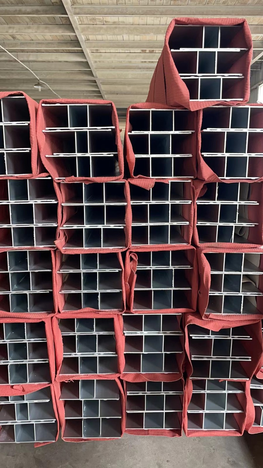 廂式貨車(chē)鋁材